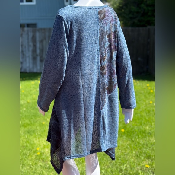 Pretty Angel Blue Floral Scoop Neck Embellished Tunic - Picture 7 of 10